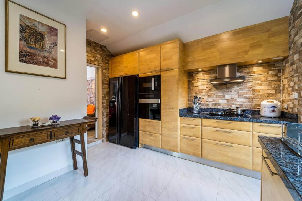 3 Bedroom Pool In Great Location Stv 別墅 *