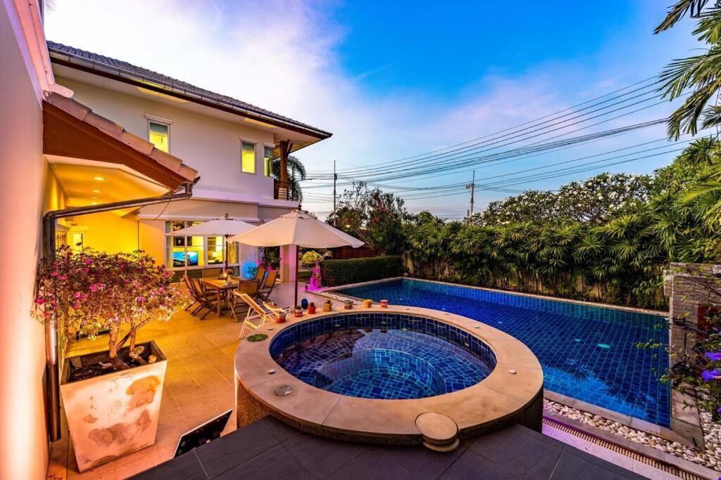別墅 3 Bedroom Pool In Great Location Stv 华欣