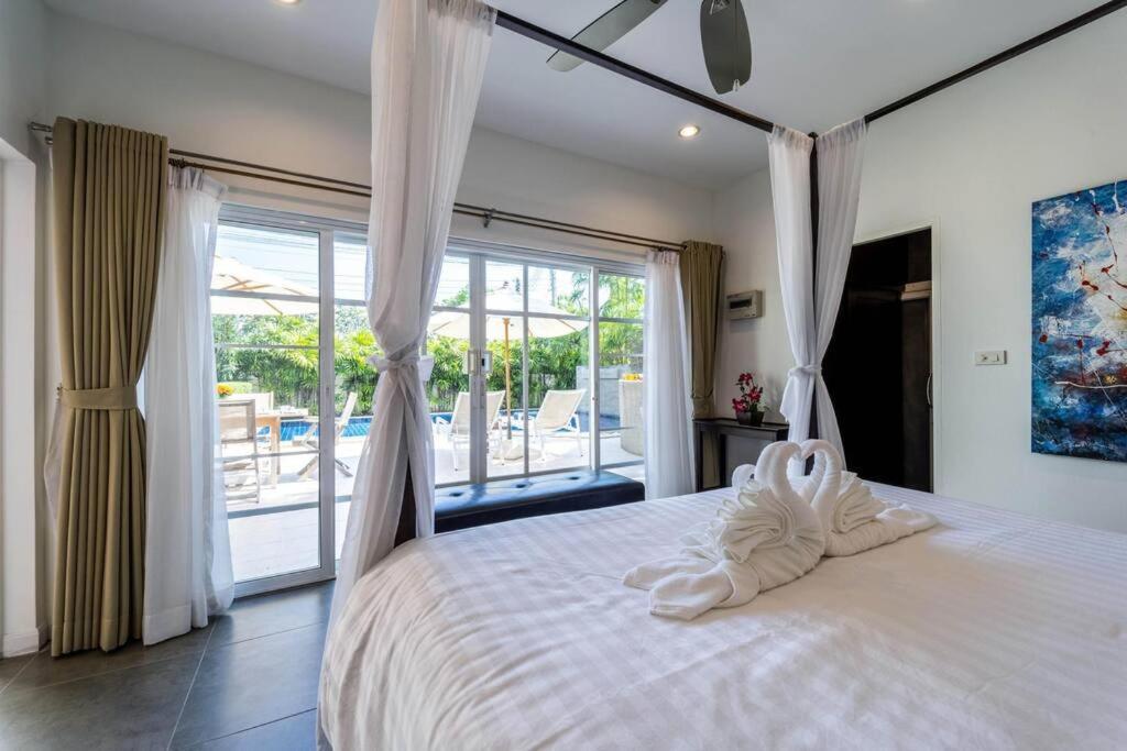 3 Bedroom Pool In Great Location Stv * 华欣