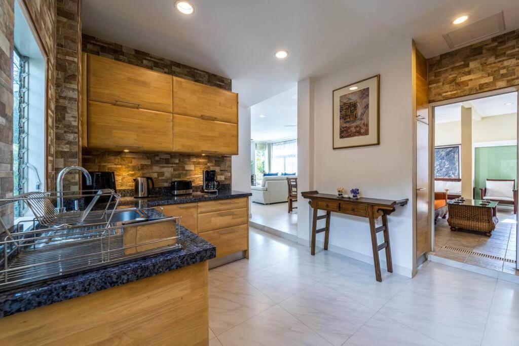 別墅 3 Bedroom Pool In Great Location Stv 华欣
