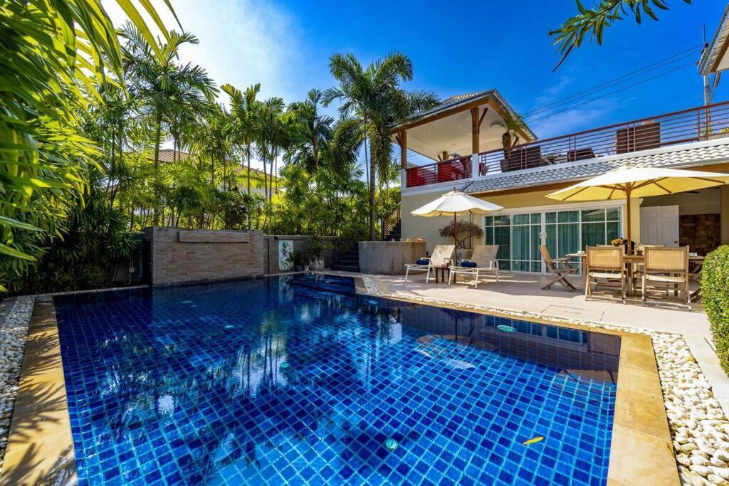 3 Bedroom Pool In Great Location Stv 华欣