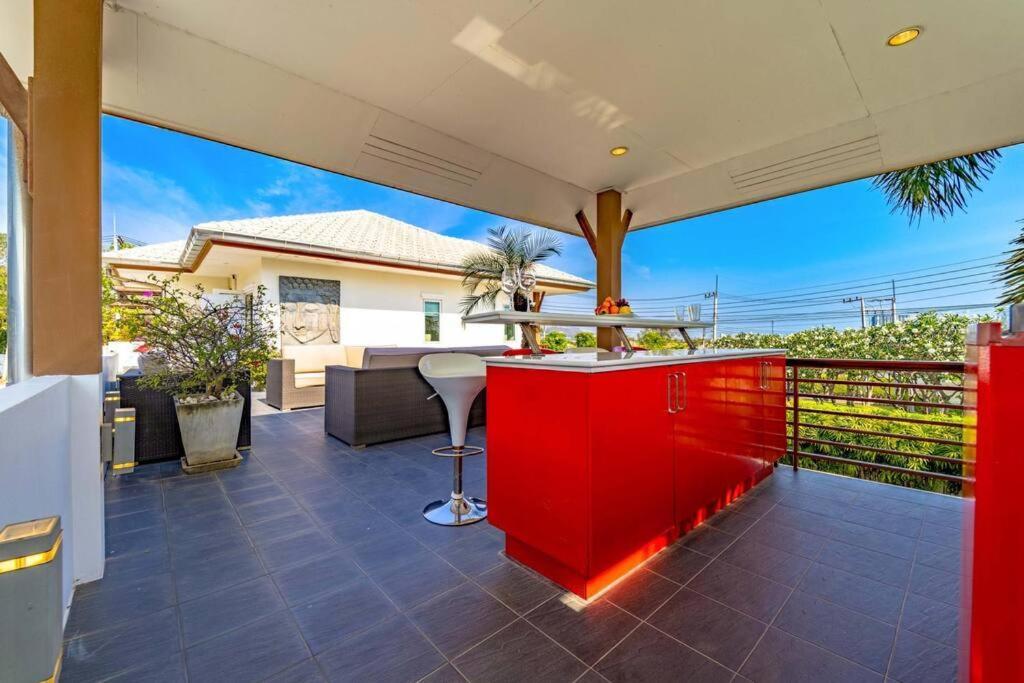 3 Bedroom Pool In Great Location Stv 別墅 华欣